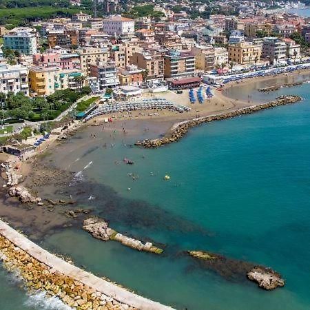 Happyhouse Διαμέρισμα Άντζιο Εξωτερικό φωτογραφία